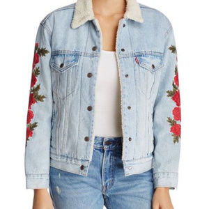 🌹NWT Ex-Boyfriend Sherpa Floral Denim Jacket🌹